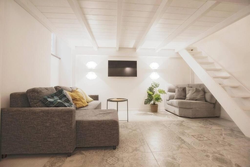Beautifully Renovated Loft In Trastevere Appartamento *